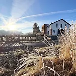 דירה Zur Wasserburg Mit Seeblick, Grossem Garten & Spielplatz An Der Talsperre Pirk