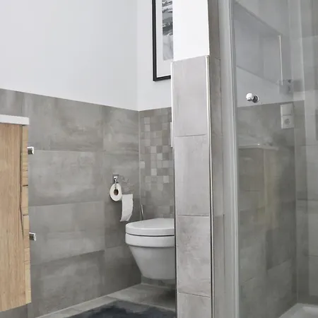 Zur Wasserburg Mit Seeblick, Grossem Garten & Spielplatz An Der Talsperre Pirk Apartmán