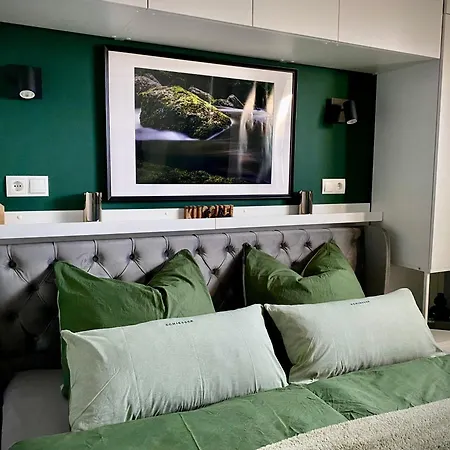 Zur Wasserburg Apartment