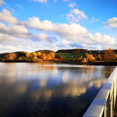 Zur Wasserburg Mit Seeblick, Grossem Garten & Spielplatz An Der Talsperre Pirk דירה Oelsnitz (Vogtland)