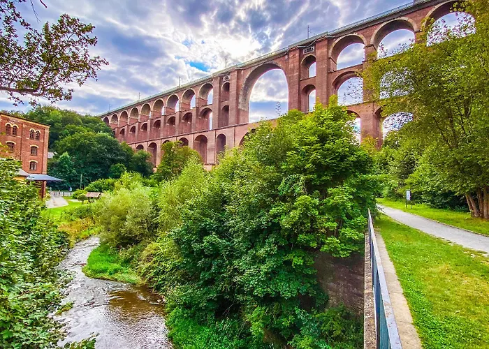 Zur Wasserburg Mit Seeblick, Grossem Garten & Spielplatz An Der Talsperre Pirk Appartement